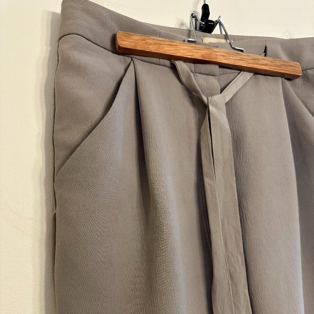 Aritzia Wilfred Drawstring Dress Pant/Trousers | Beige, Size 0